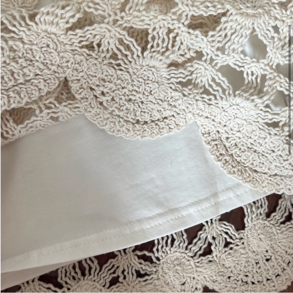 Anthropologie BISHOP + YOUNG
CROCHET CROP TOP XS EUC - Picture 5 of 9